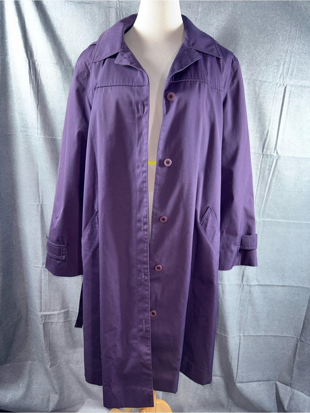 86A-Vintage 1960s-1970s London Fog Purple Long Trench Coat with Liner